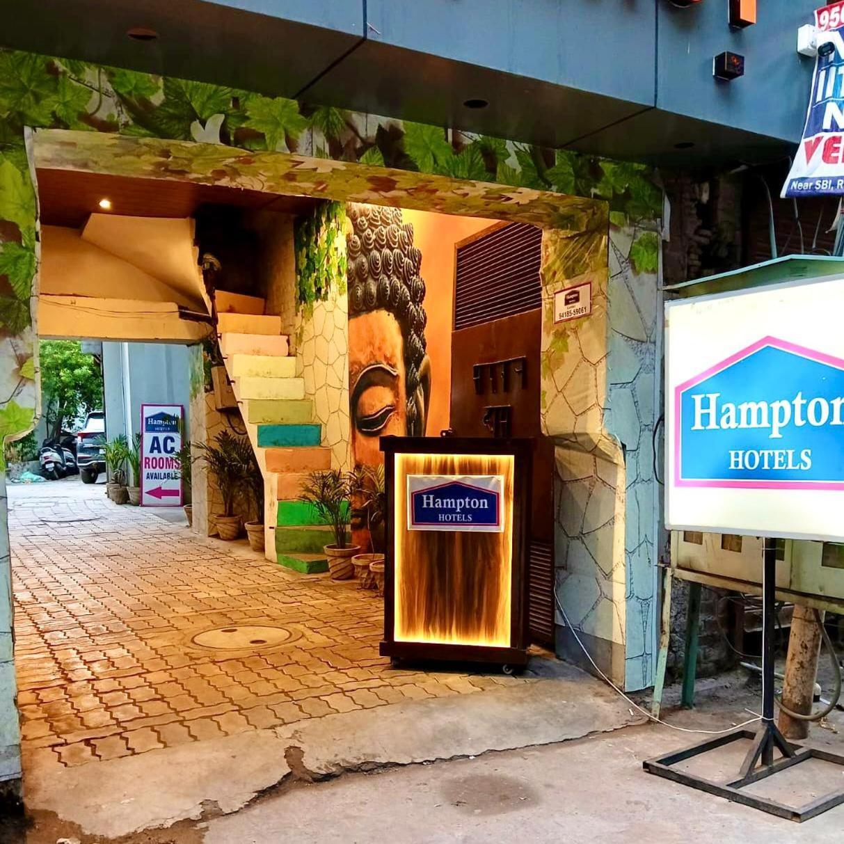 Hampton Hotel - 200 Mt From Golden Temple อัมริตสา ภายนอก รูปภาพ